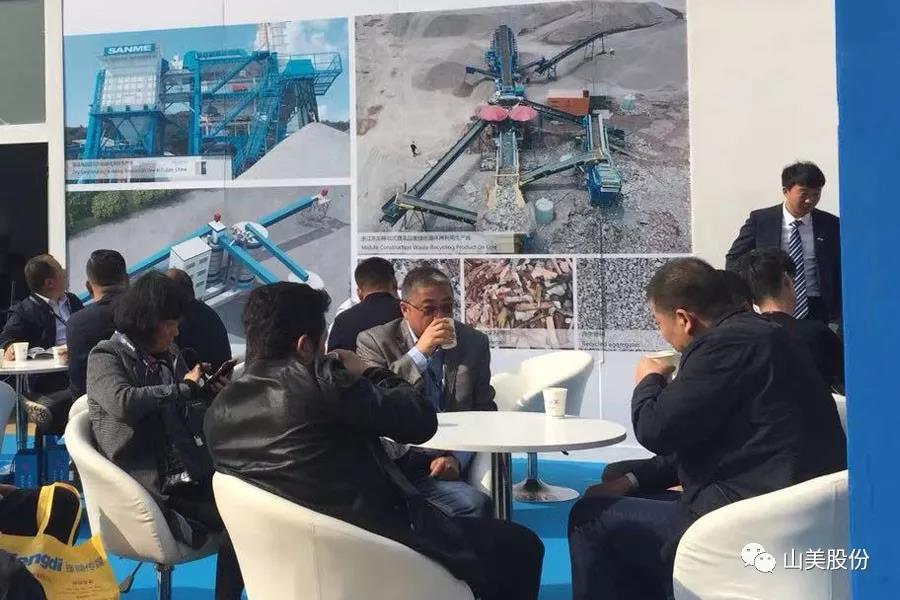 2018上海宝马展|德赢VWIN股份完美收官 满载而归