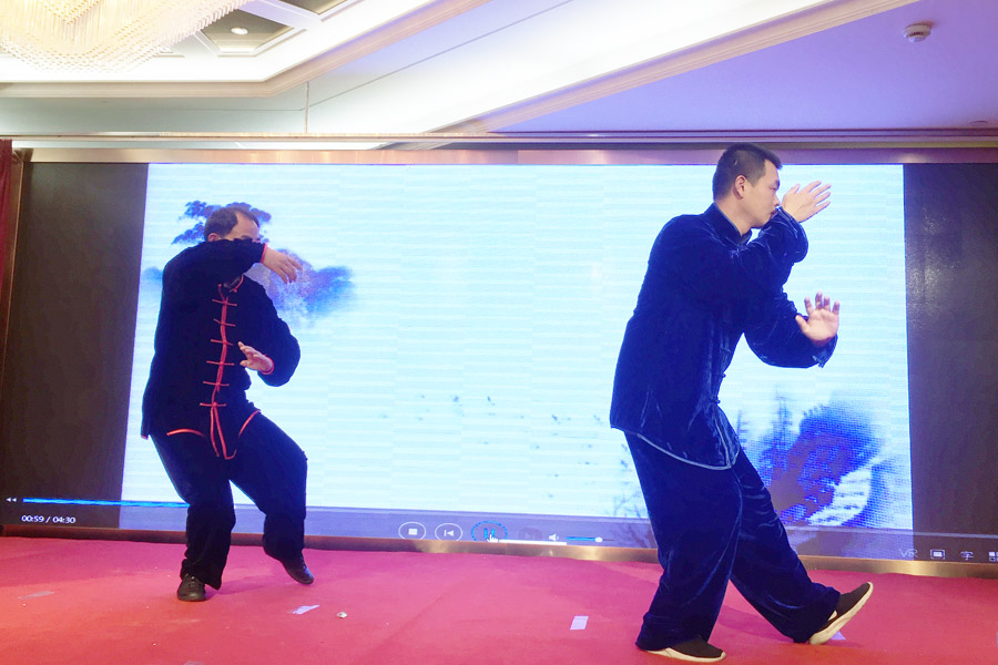 ӮսꡢԻ--ӮVWINɷ¡ؾ2018ȱô2019ӭ