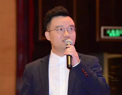 ʢǰӮVWINɷͬӭɰʯҵʷչʱ